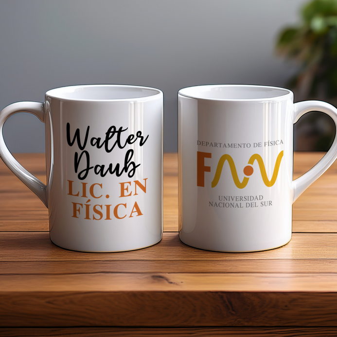 Taza institucional con identidad visual del Departamento