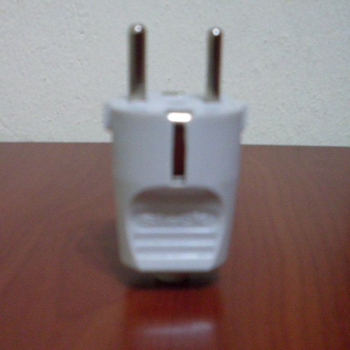 Adaptador ficha 16A a enchufe de tres patas 220V