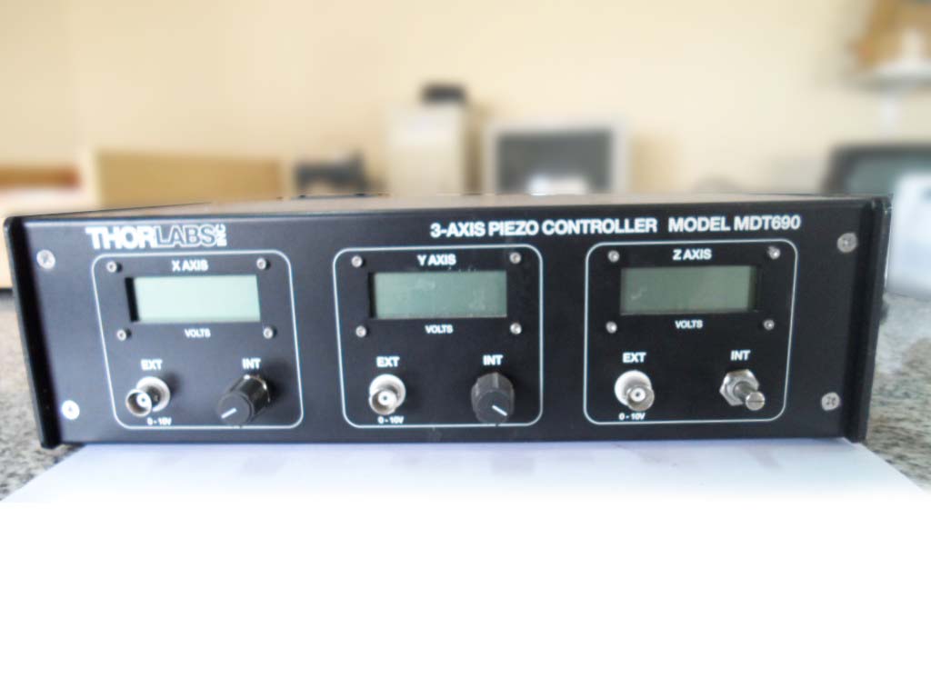 Controlador piezoeléctrico